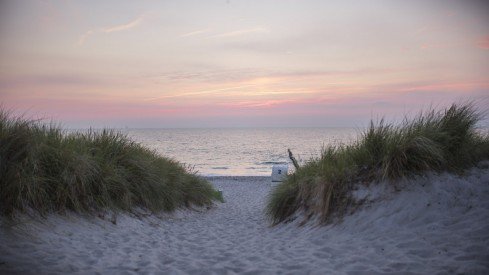 Hauptbild Priwall || Ostsee im Blick|| Ferienhausgebiet wartet auf Bauträger- teilerschlossen.